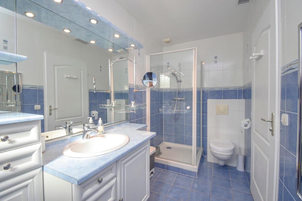 Charmante Maison Climatisee Avec Piscine ดรากิญญ็อง ภายนอก รูปภาพ